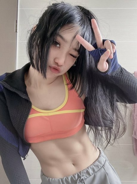 leezipotato アダルトスター 写真