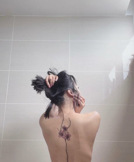 leezipotato ヌードのポルノスター 写真