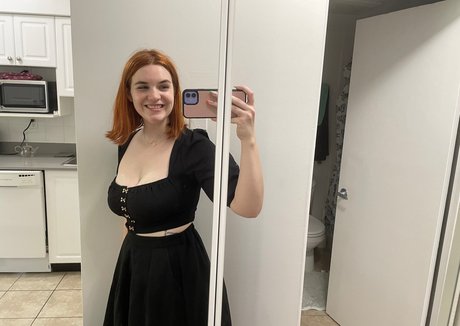 Sarah Z ポルノスター エロティック アーカイブ