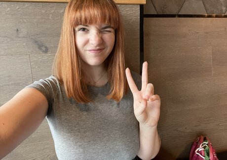 Sarah Z プロフィール写真