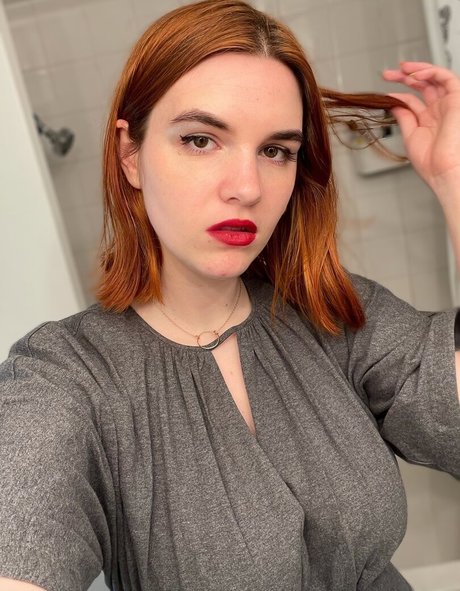 Sarah Z ポルノスター セックス 写真