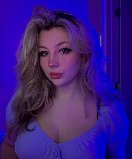 Kendi Ken ASMR ホットモデル 画像