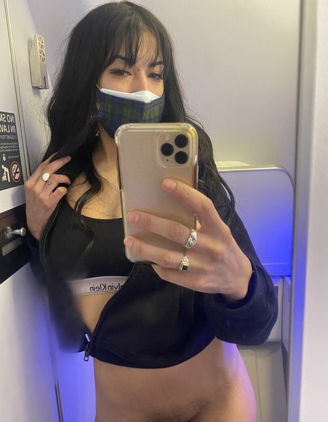 乳首オーガズム オンリーファンズ ポルノ 画像