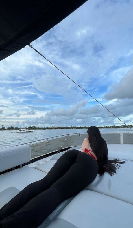 Elyzabeth suarez ポルノスター ベスト 写真