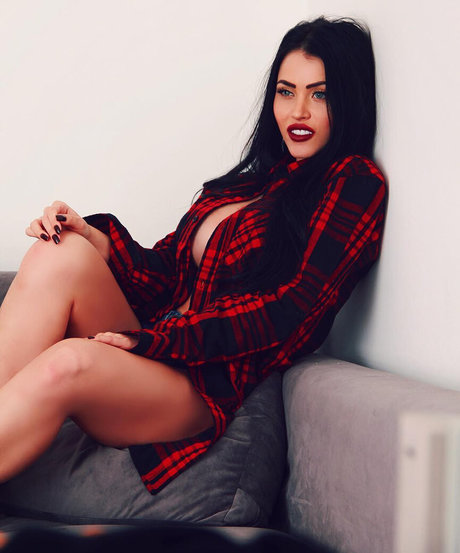 Claudia Alende 最高のスター ギャラリー