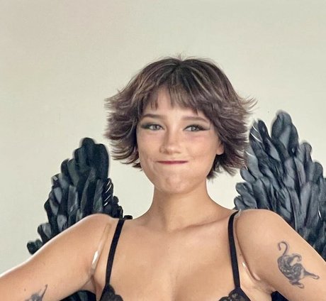 wellbeingwithabigail xxxモデル 画像