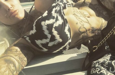 Kacey Diamonds ホットなポルノスター 写真