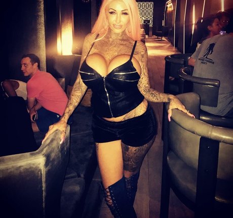 Kacey Diamonds 写真集