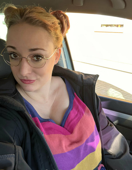 小柄な足オンリーファンズ エロ ギャラリー