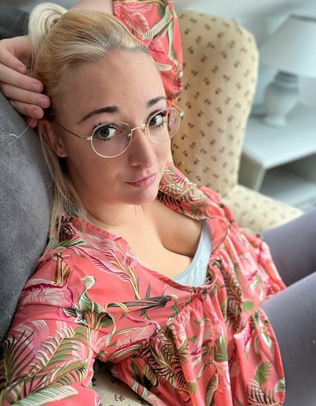 アナルコスプレオンリーファンズ アダルト 写真