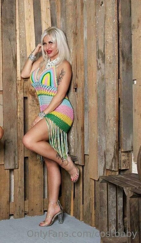 年配の熟女オンリーファンズ ホットポルノ 画像