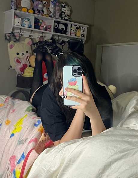 最もホットなティーンオンリーファン xxx ギャラリー