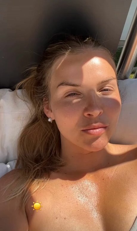 セクシーな妻オンリーファンズ ホットヌード 写真