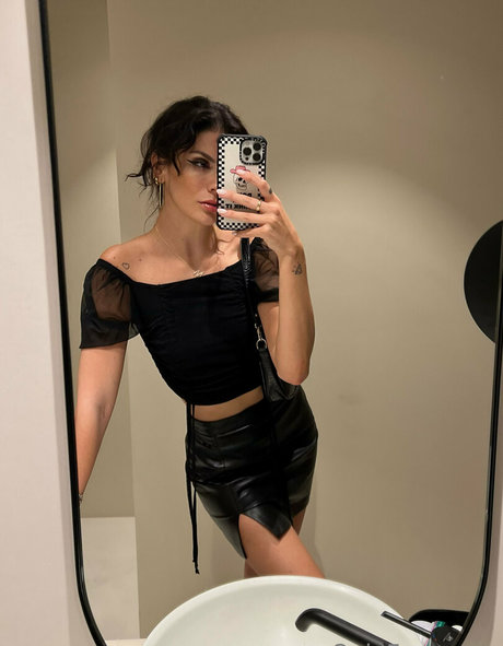 熟女オナニーオンリーファンズ 無料アダルト 画像