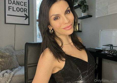 ダウンオンリーファン アートヌード ギャラリー