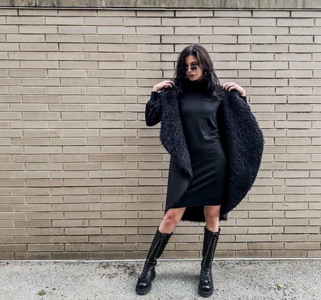 ミラーセルフィーオンリーファンズ 美しいヌード ギャラリー