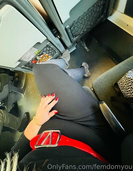 femdomyou アダルトスター アーカイブ