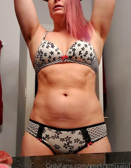 ohmyskulls モデル 画像