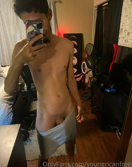 youngricanfree セクシーなポルノスター 画像