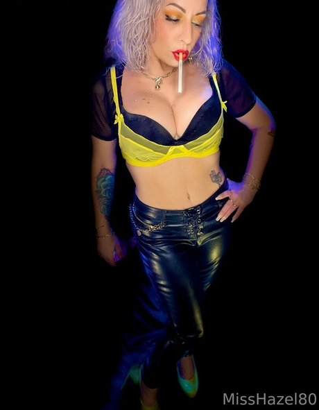 ぽっちゃりブロンドのオンリーファンズ 無料 画像