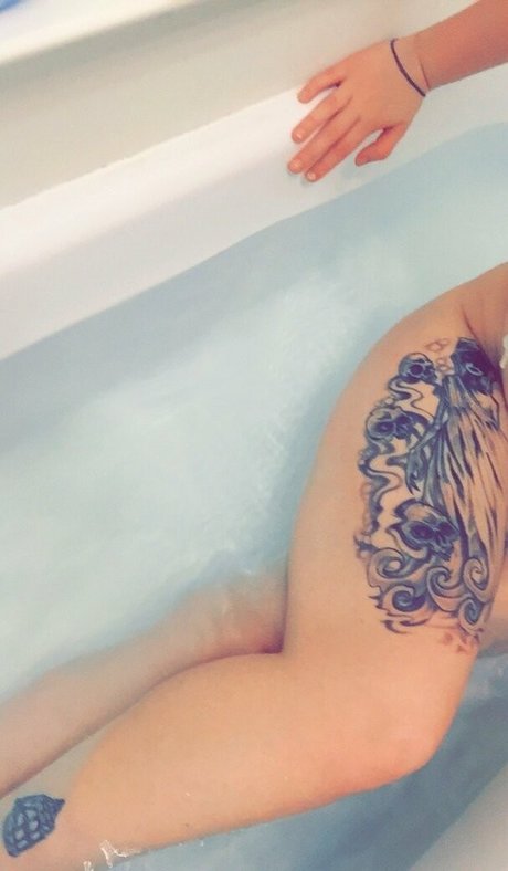 熟女 2P オンリーファンズ パーフェクト 写真