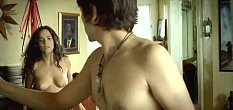 Alice Braga 限定モデル 写真