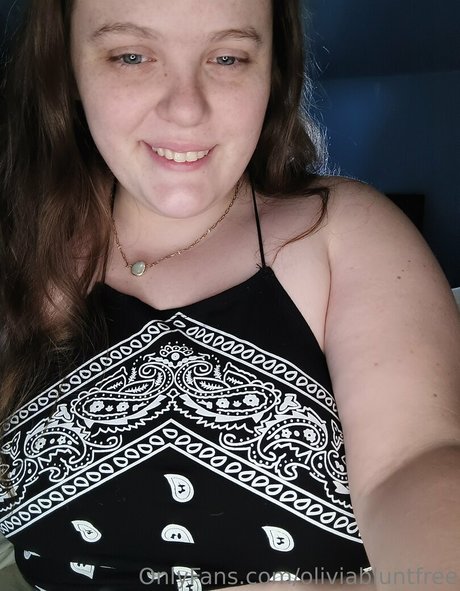 尖ったおっぱいオンリーファンズ 無料 画像