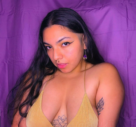 awkan free ポルノ女優 写真