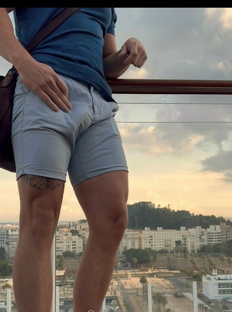 肉厚熟女オンリーファンズ 可愛い ギャラリー