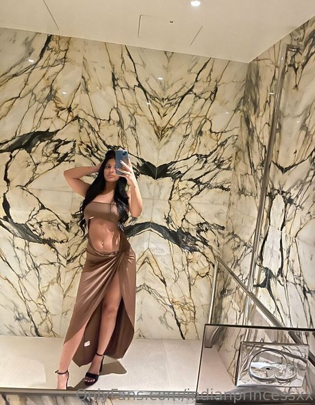 乳首 オンリーファンズ 限定 写真