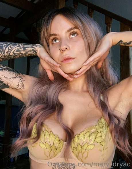 カーリーエボニーオンリーファンズ えろた アーカイブ