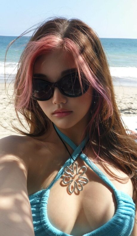 Annxhy モデル 写真