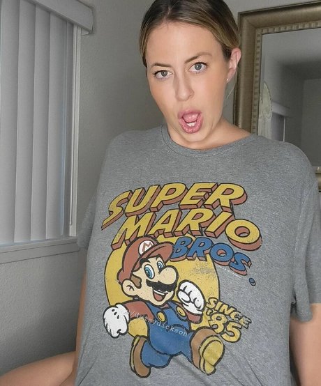 ヌード妻オンリーファンズ 無料アダルト 写真