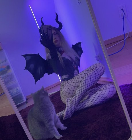 ASMR Onuri ポルノスター ヌード 画像