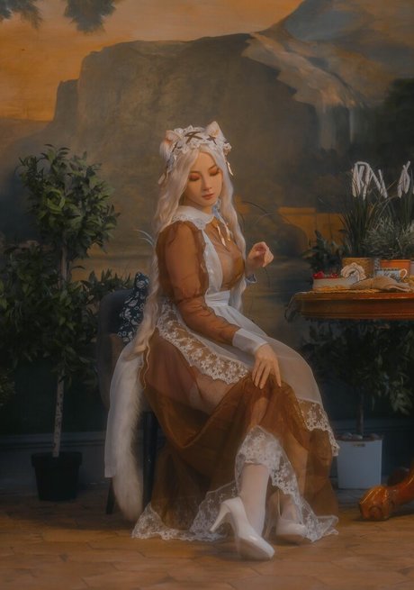 ビキニプリンセスオンリーファンズ ヌード 写真