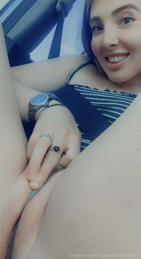 筋肉トランスオンリーファンズ セックス 写真