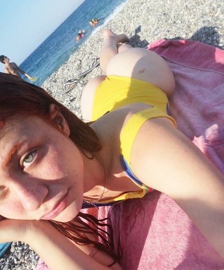 アマチュアペッギングオンリーファンズ ポルノ 画像