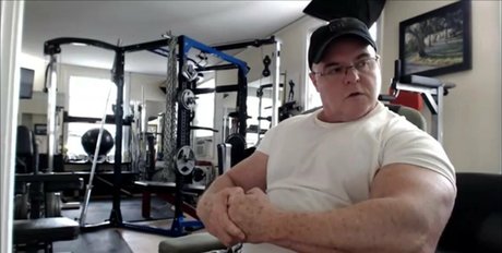 flexbigmuscle スター 裸 写真