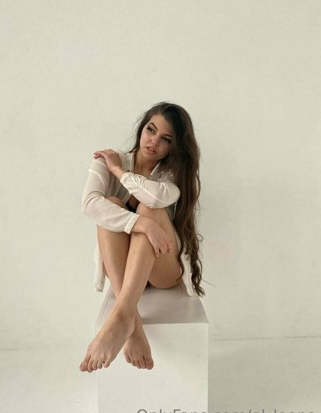 al loona エロティックモデル 写真