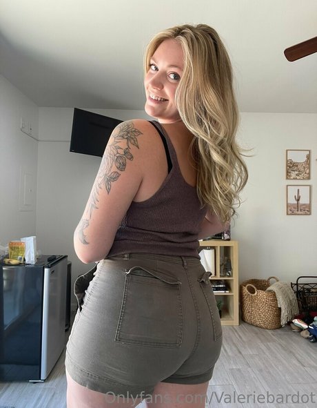 valeriebardot HDポルノスター 写真