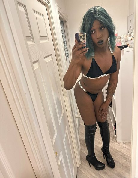 大きなお尻の黒人オンリーファンズ アートxxx 写真