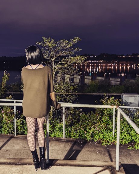 Nude Ballerina xxxモデル 画像