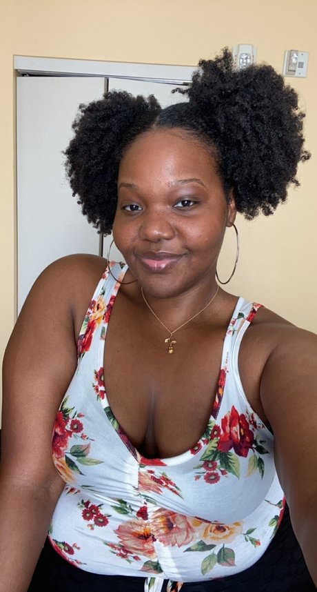 タンオンリーファン ポルノ ギャラリー