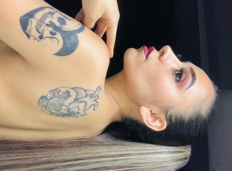 NYGV かわいいポルノスター 写真