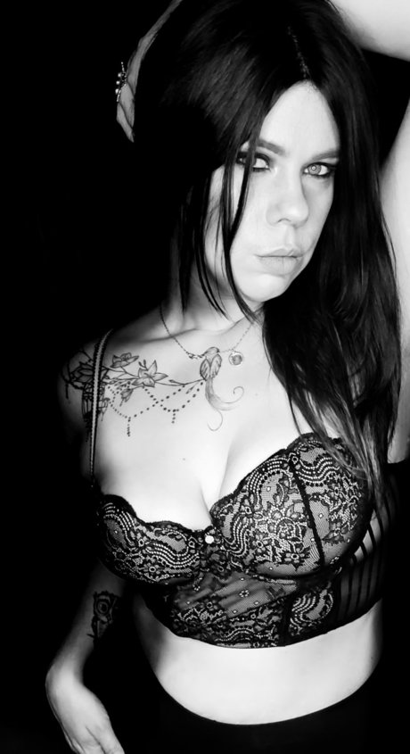 Ayni 高品質のポルノスター 写真