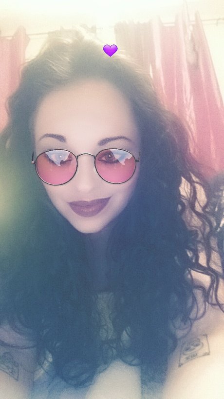 ティーンフィンガリングオンリーファンズ ホットxxx 写真