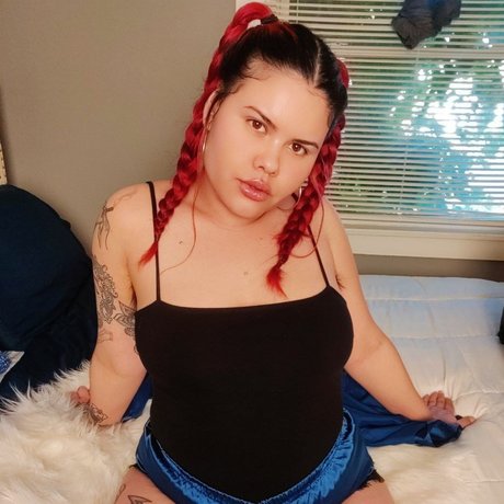 Offline_ 裸のモデル 画像