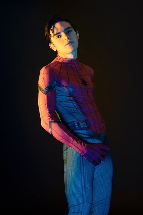 Alex Gonzalez ヌードモデル 写真