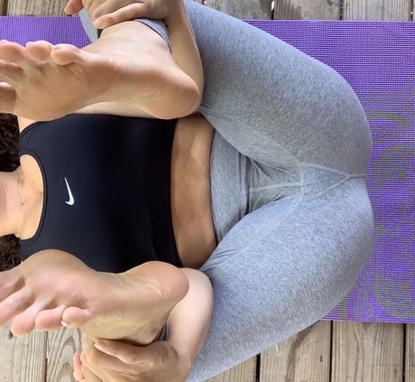 No Face All Pussy 美しいモデル 写真