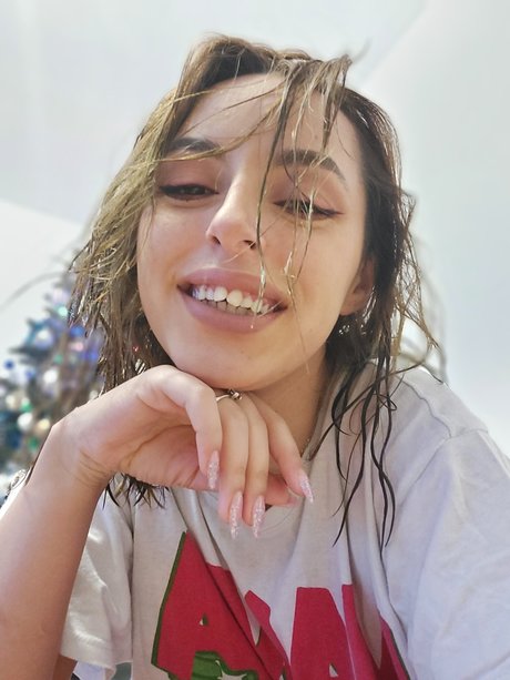 Adelina Mihaela 完璧なモデル 画像